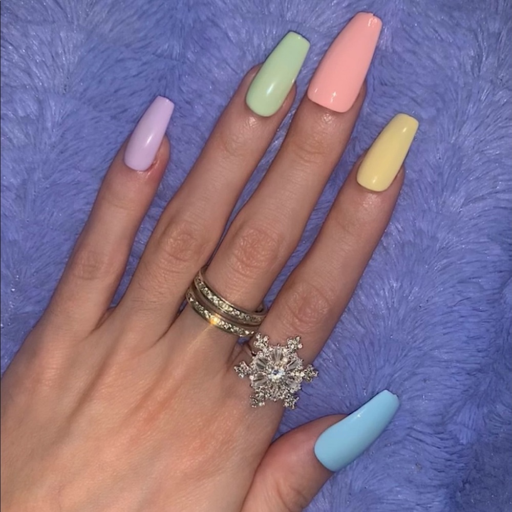 BUY ONE GET ONE FREE❗️Pastel Press On Nails 🌈